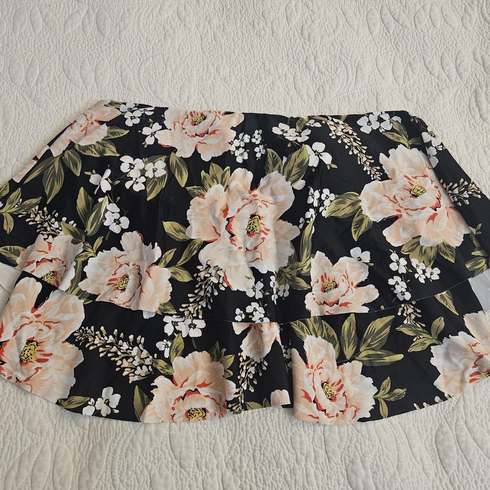 Kona Sol Black Floral Strapless Bathing Suit top Sz. L NWOT